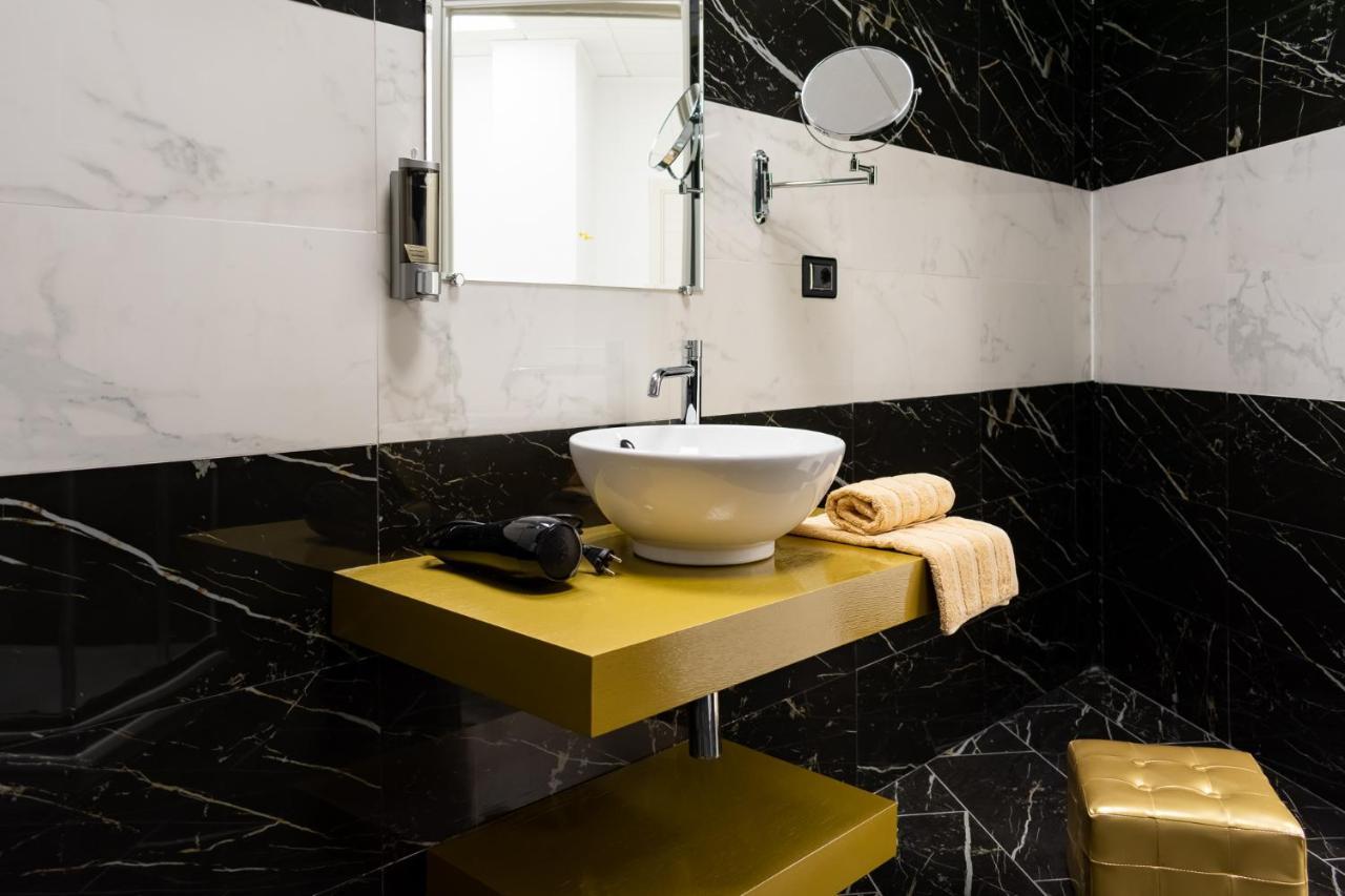 Royal Central Room Μπολόνια Εξωτερικό φωτογραφία